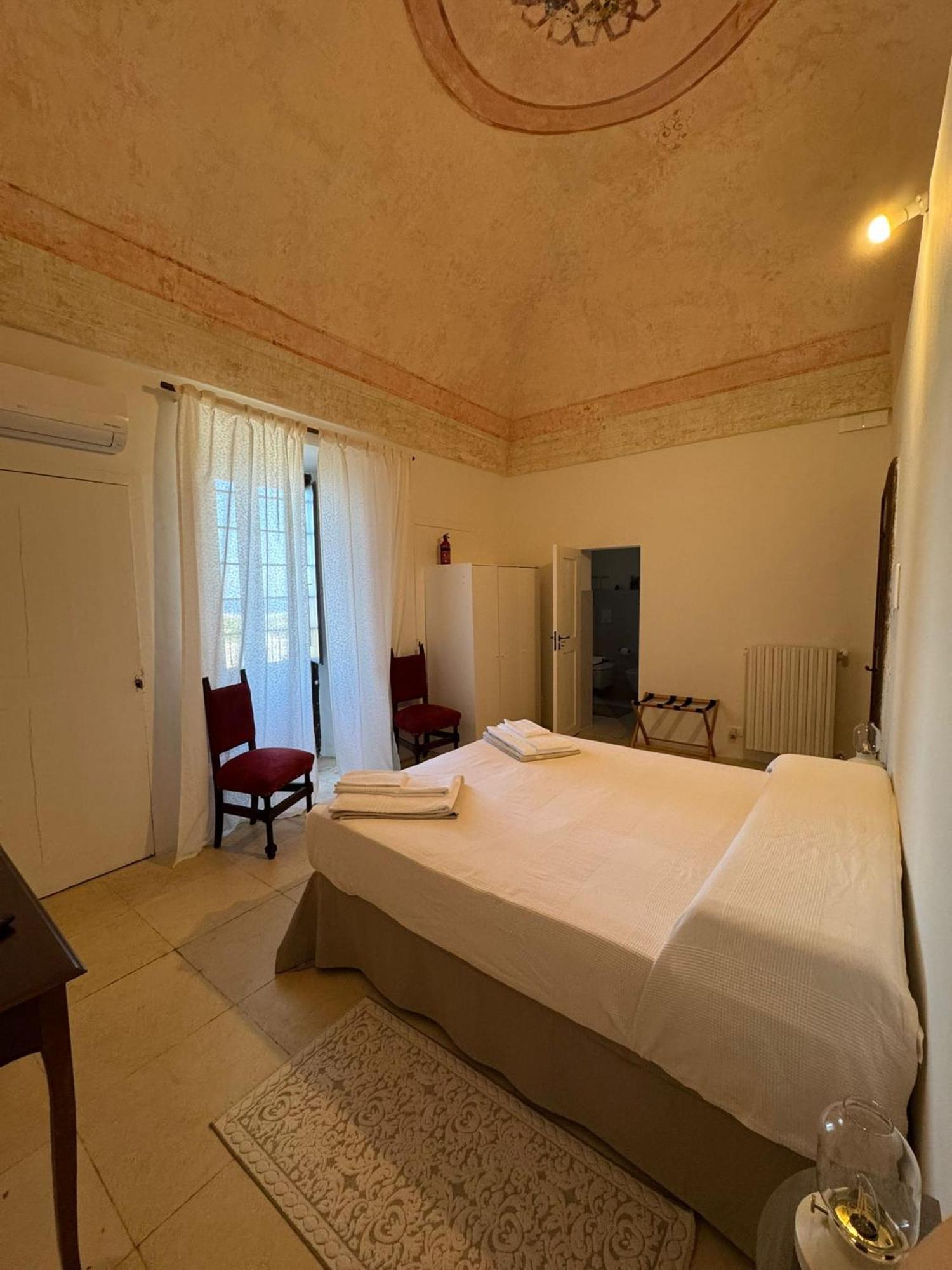 Doppelzimmer mit Balkon und Meerblick